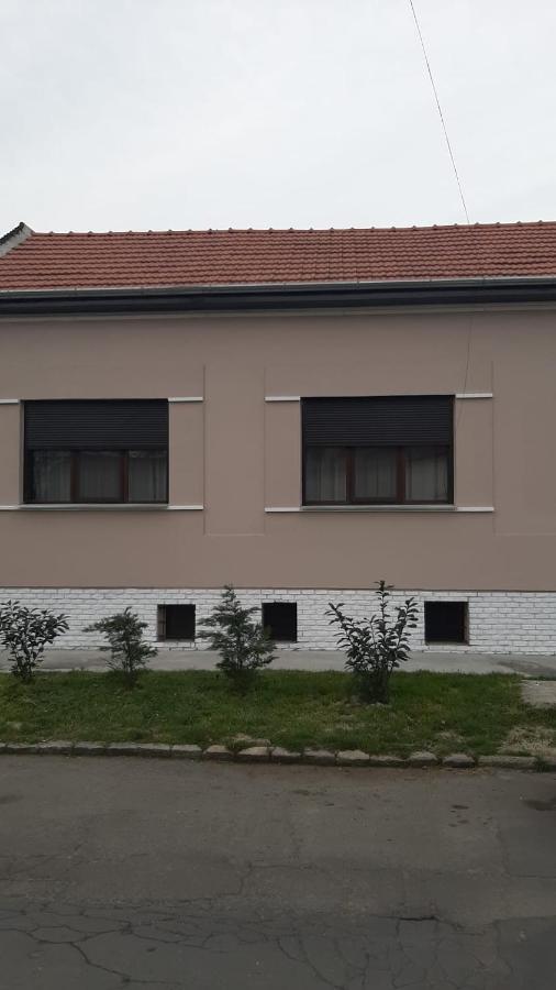 Casa Isa Vila Oradea Exterior foto